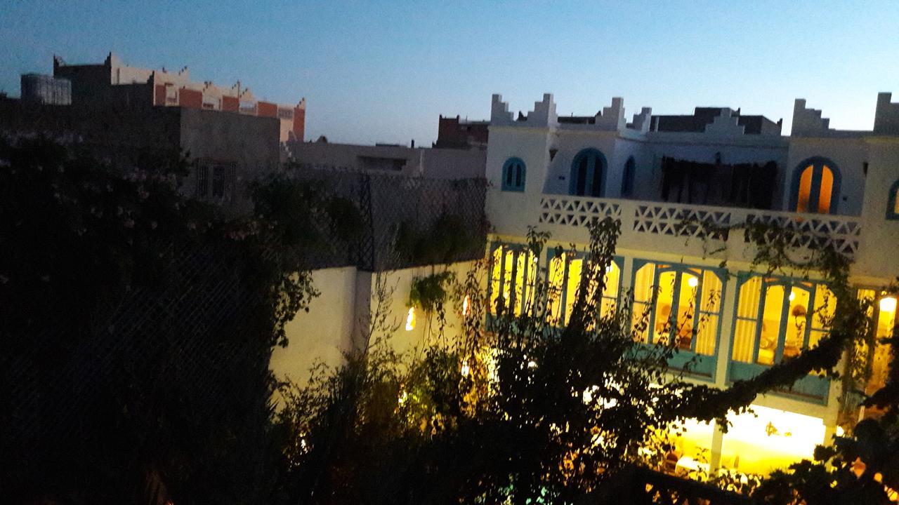 Dar Farhana Bed & Breakfast Tajda